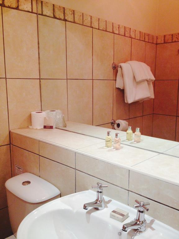 Overton Grange Country Hotel Ludlow Δωμάτιο φωτογραφία